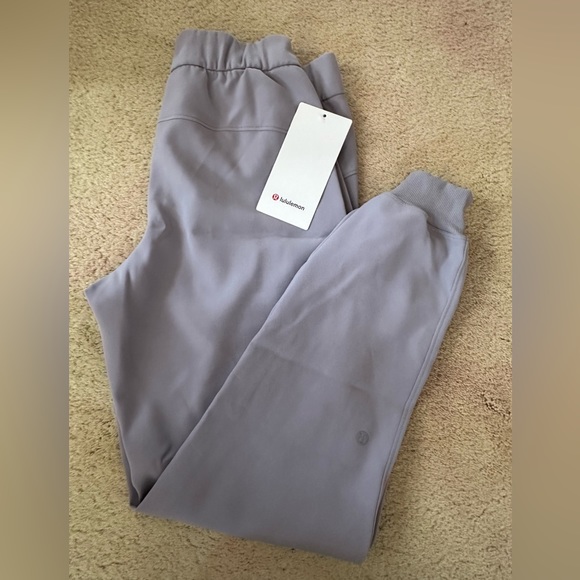 LULULEMON - Size 4 On The Fly Jogger 28" Woven NWT - Dark Chrome - Picture 4 of 4